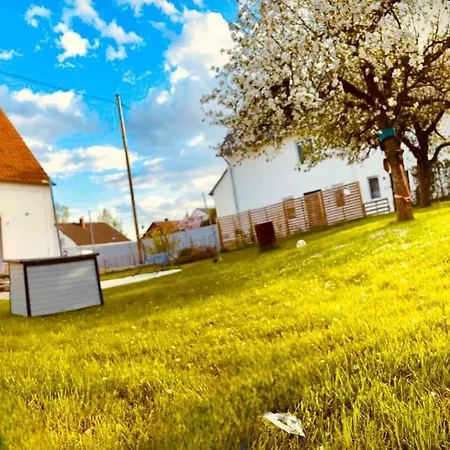 Charmante, Helle Mit Garten Nahe Legoland *